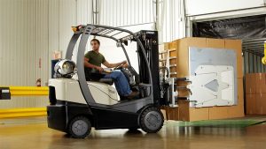 Thuê xe nâng ngắn hạn hay dài hạn