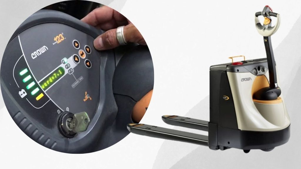 Xe nâng điện dắt lái